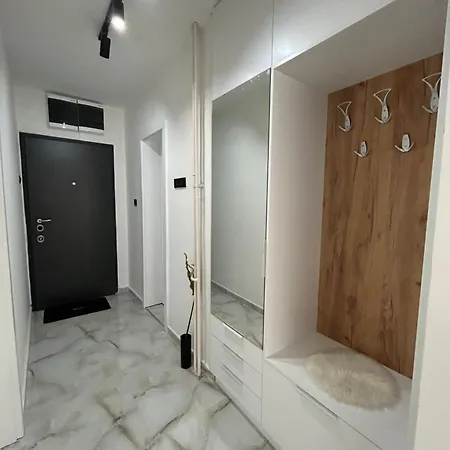 Square Lux * Scopia