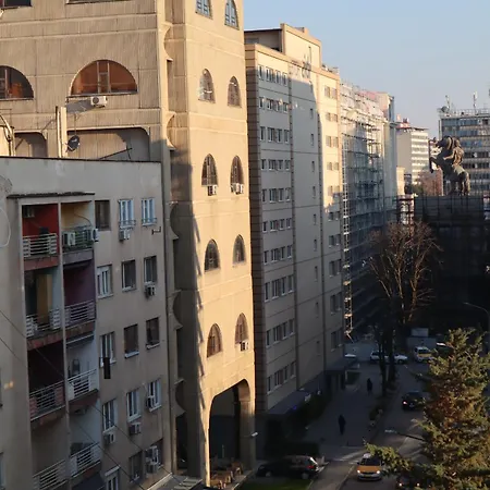 Square Lux * Üsküp