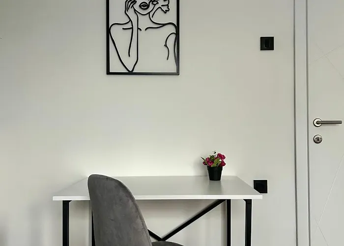 Square Lux Apartment